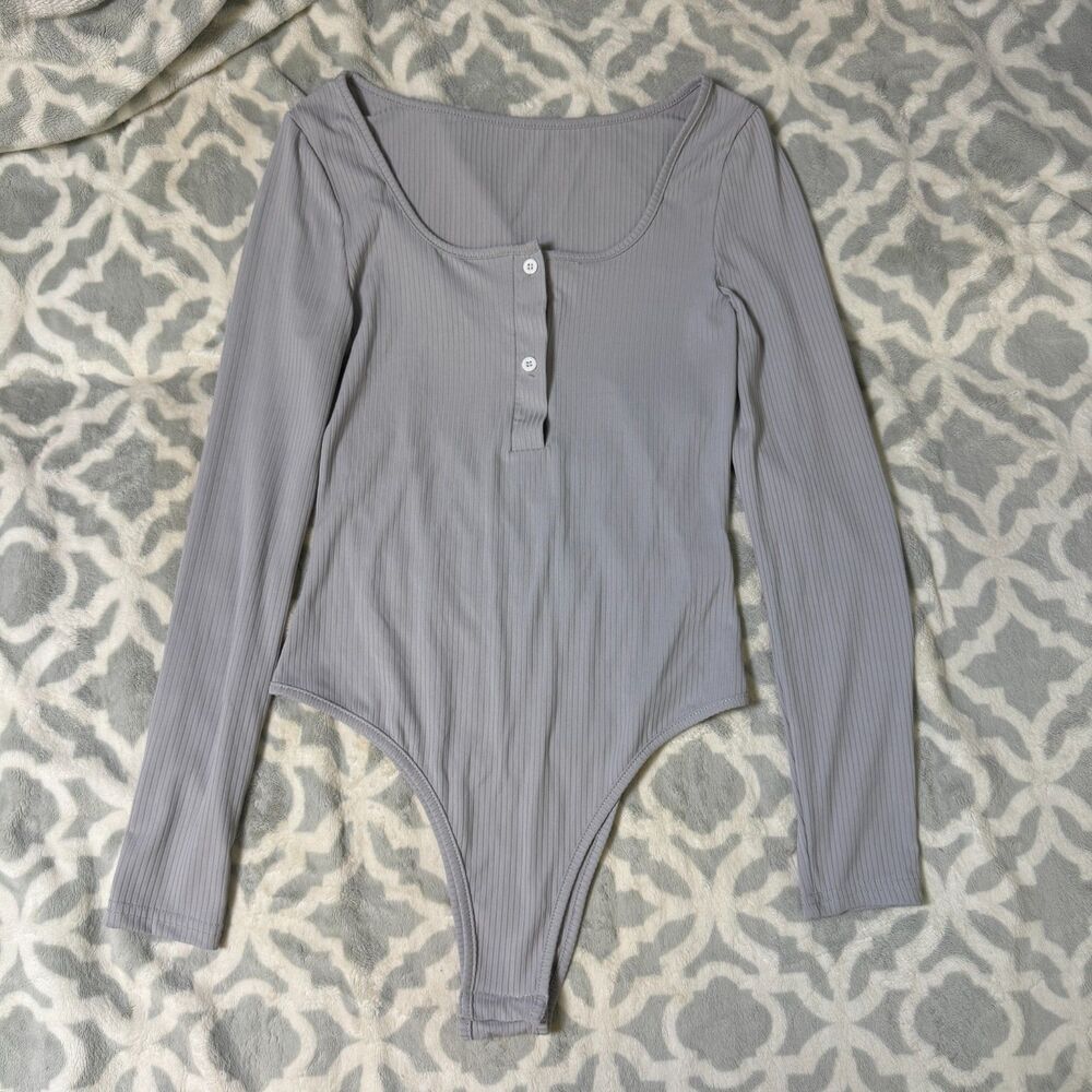 SHEIN Gray Ribbed Long Sleeve Bodysuit Womens M Snap Henley Stretch Casual Top